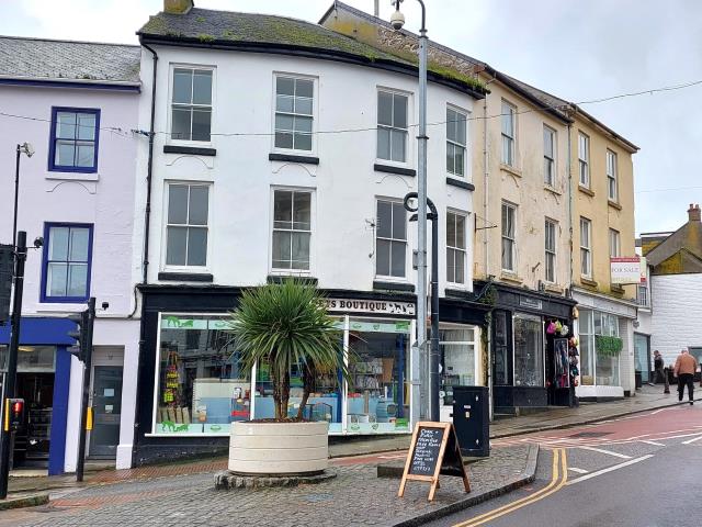 75 & 75a Market Jew Street, Penzance, Cornwall TR18 2LG