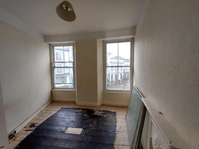 75 & 75a Market Jew Street, Penzance, Cornwall TR18 2LG