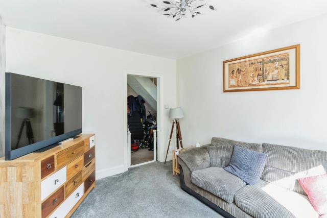 9 & 9a Primley Park, Paignton, Devon TQ3 3JP