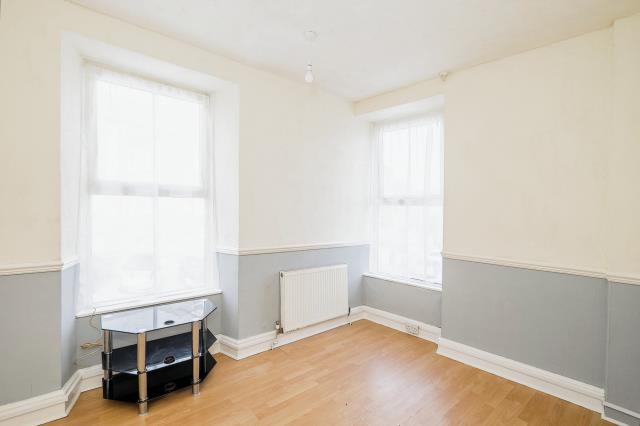 7 Lescudjack Road, Penzance, Cornwall TR18 3AD