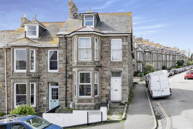 7 Lescudjack Road, Penzance, Cornwall TR18 3AD