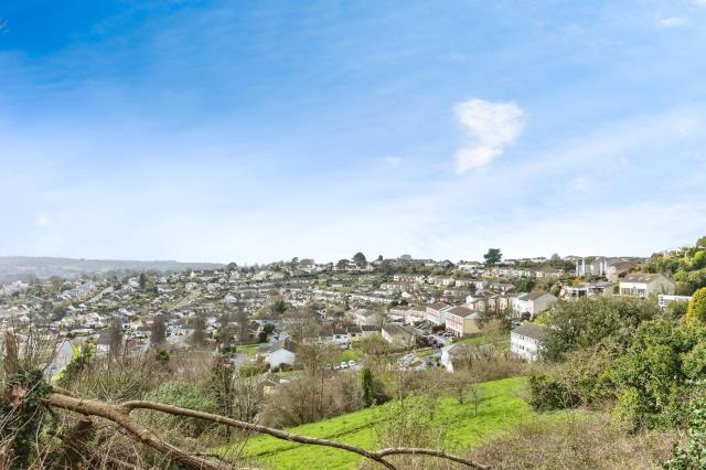 4 Merrivale Close, Torquay TQ2 8PZ