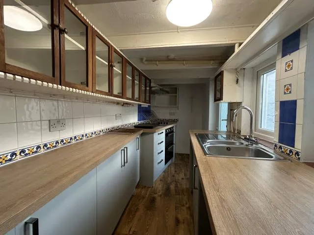 Clifton House, Trevenner Square, Marazion, Cornwall TR17 0BJ