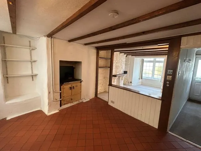 Clifton House, Trevenner Square, Marazion, Cornwall TR17 0BJ