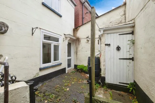 3 York Cottages, York Road, Exeter EX4 6QT