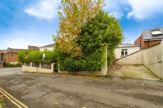 3 York Cottages, York Road, Exeter EX4 6QT