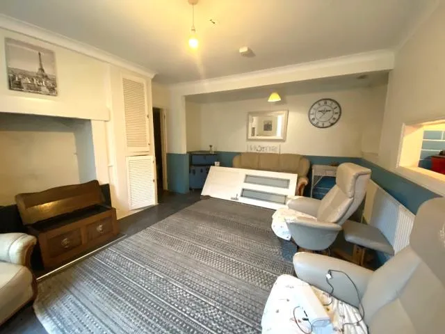 70 Warbro Road & The Garden Flat, Torquay TQ1 3PS