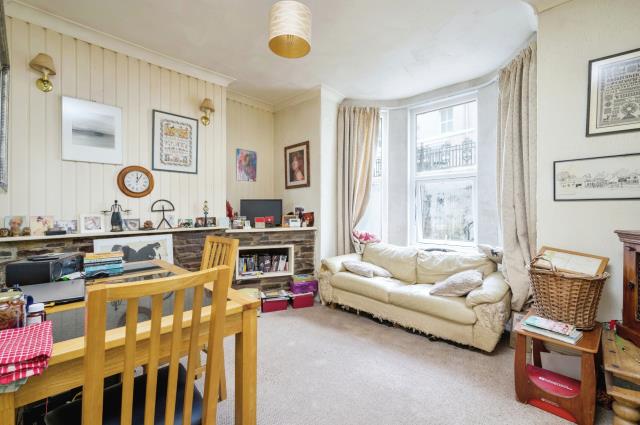 26a Fellowes Place, Plymouth PL1 5NB
