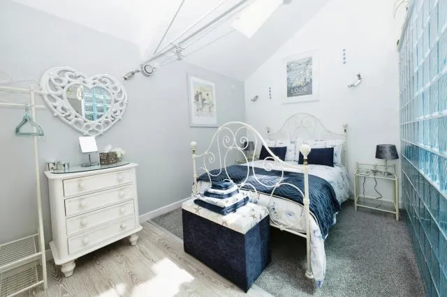 Flat 5, The Old Post Office, Fore Street, East Looe, Looe, Cornwall PL13 1DT