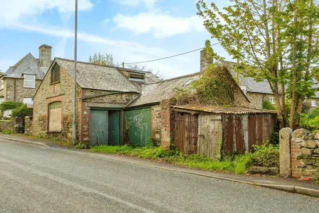 The Old Smithy, The Parade, Milton Abbot, Tavistock, Devon PL19 0NZ