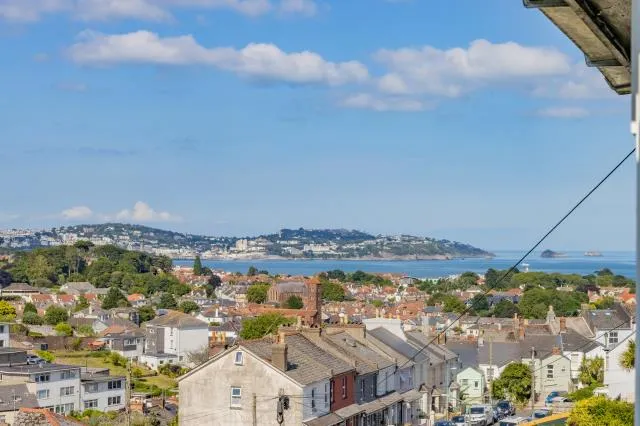 21 Colley Crescent, Paignton, Devon TQ3 3DL