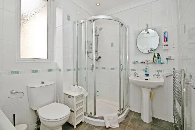 15b, Atlantic Road, Newquay, Cornwall TR7 1QJ