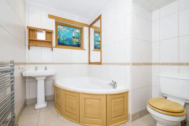 86 Fore Street, Newlyn, Penzance, Cornwall TR18 5JR