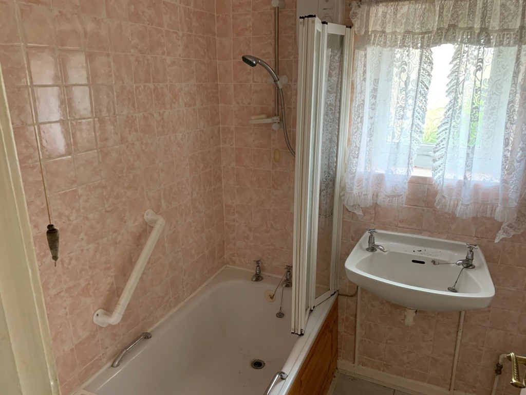 25 Sandbergh Road, Rotherham, South Yorkshire S61 3EY