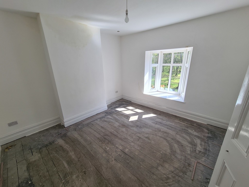 204 Bradford Road, Bolton, Lancashire BL3 2HS