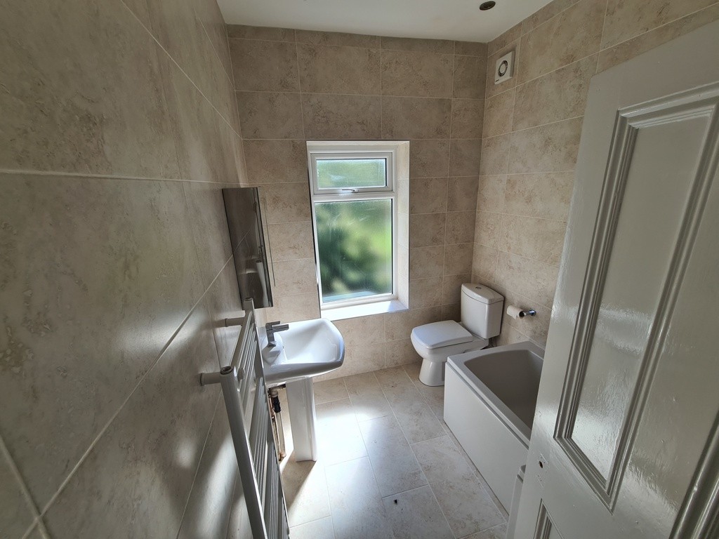 204 Bradford Road, Bolton, Lancashire BL3 2HS