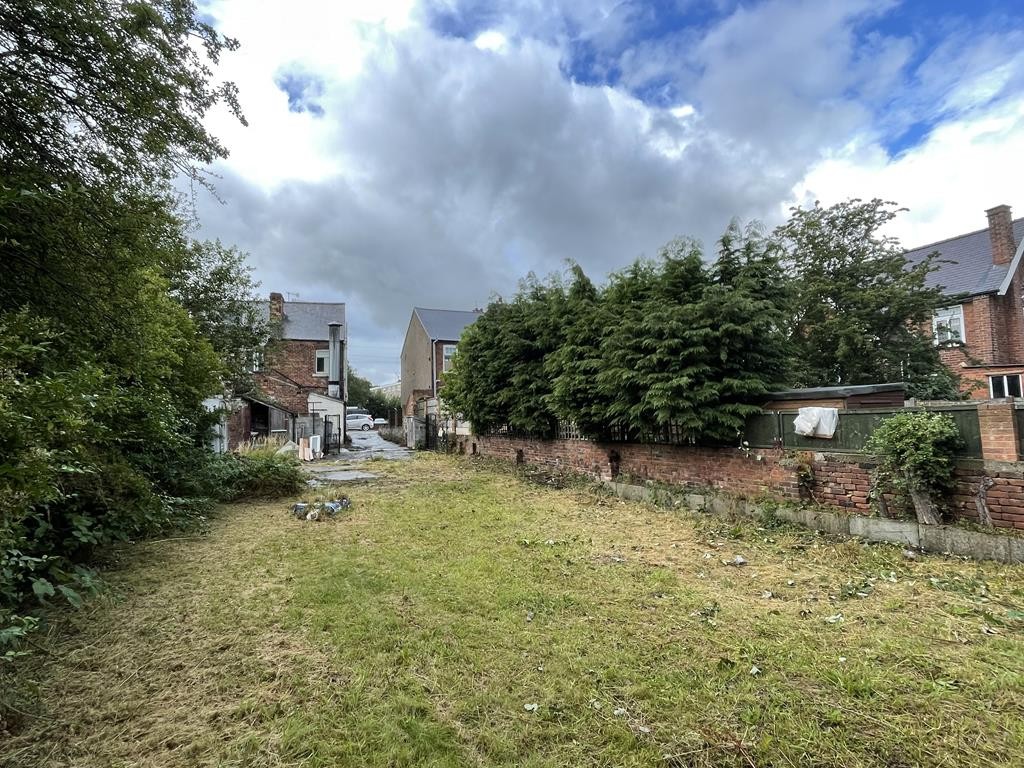 Land to the rear of 206A Derby Road, Chesterfield, Derbyshire, S40 2EP
