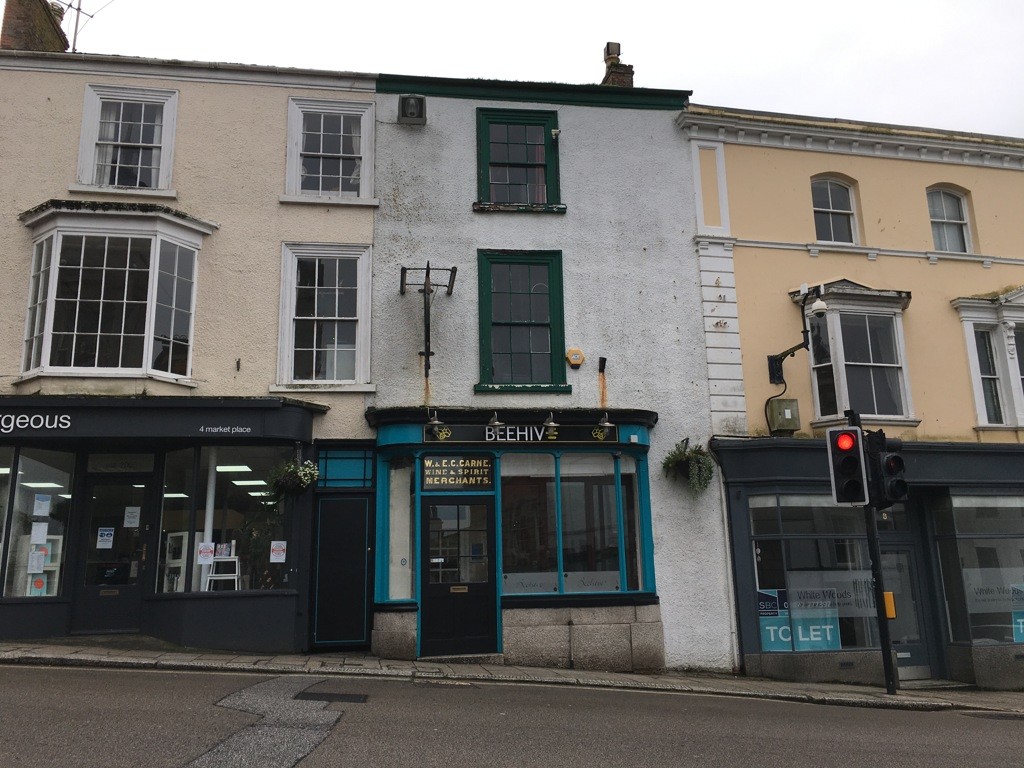 The Beehive Public House, 6 Coinagehall Street, Helston, Cornwall TR13 8EB