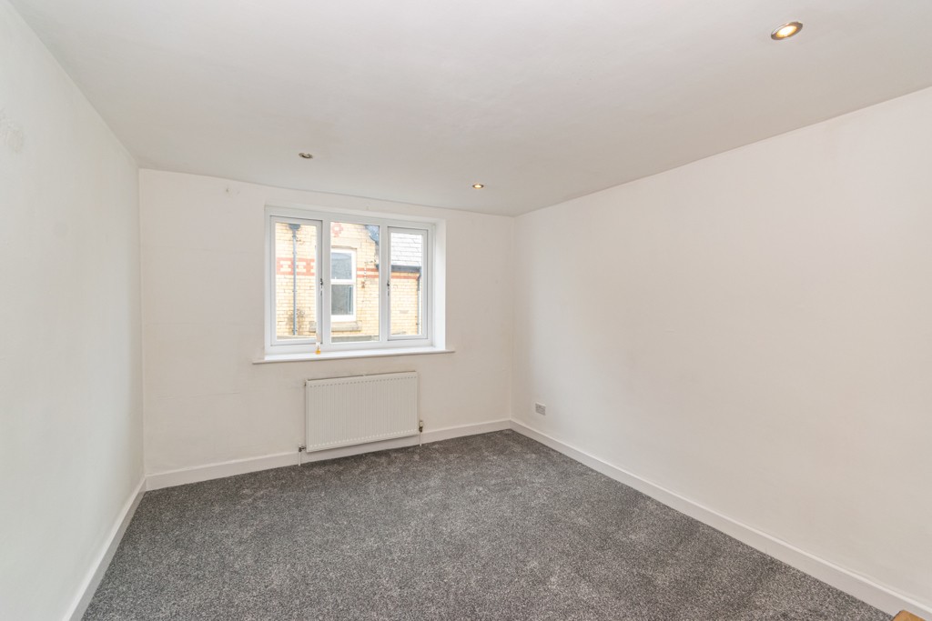 6 Sandy Knoll, 8 North Promenade, Lytham St. Annes, Lancashire FY8 2NQ
