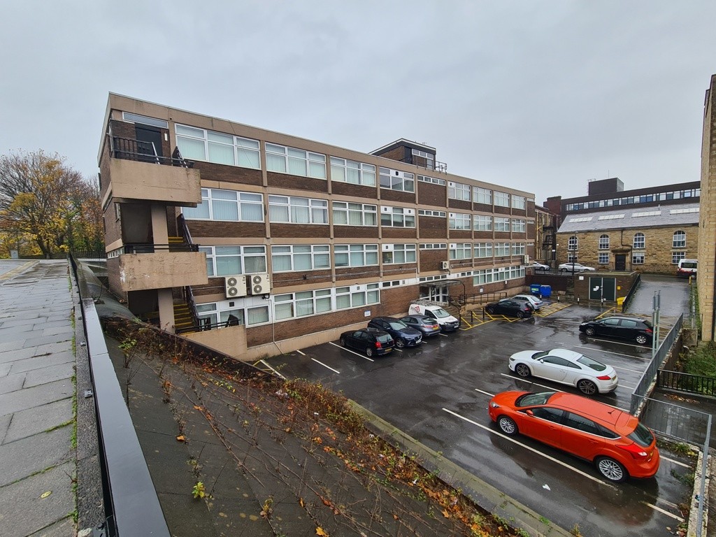 Chaddesley House, Manchester Road, Burnley, Lancashire BB11 1HW