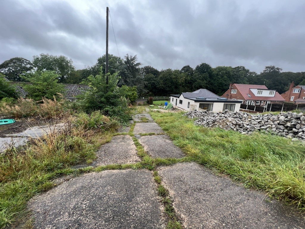 Land And Buildings, 105 Hague Lane, Renishaw, Sheffield, Derbyshire, S21 3UR