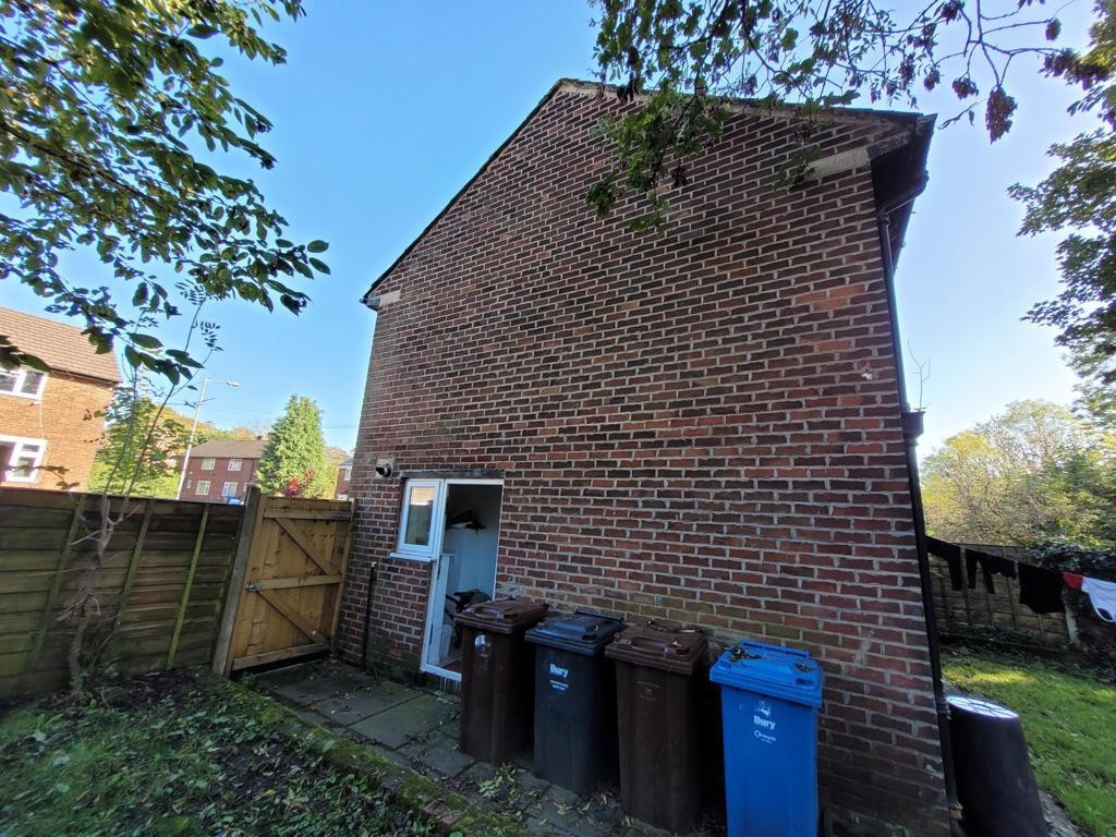 2 Duxbury Drive, Bury, Lancashire, BL9 7NE