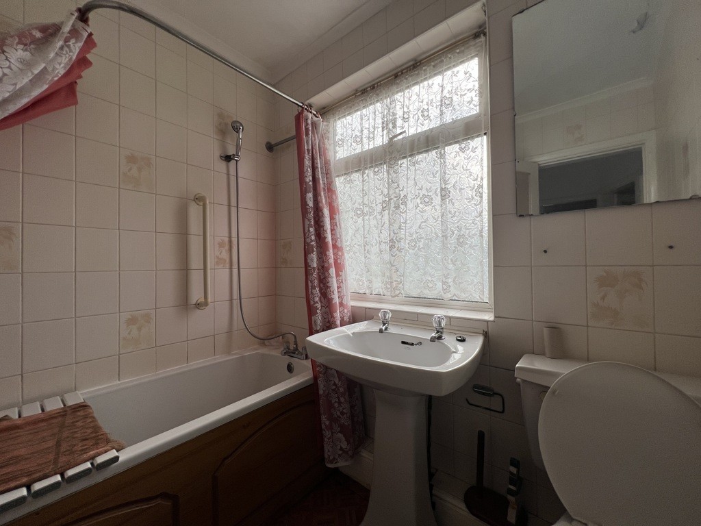 48 Olivers Mount, Sheffield, South Yorkshire, S9 4PB