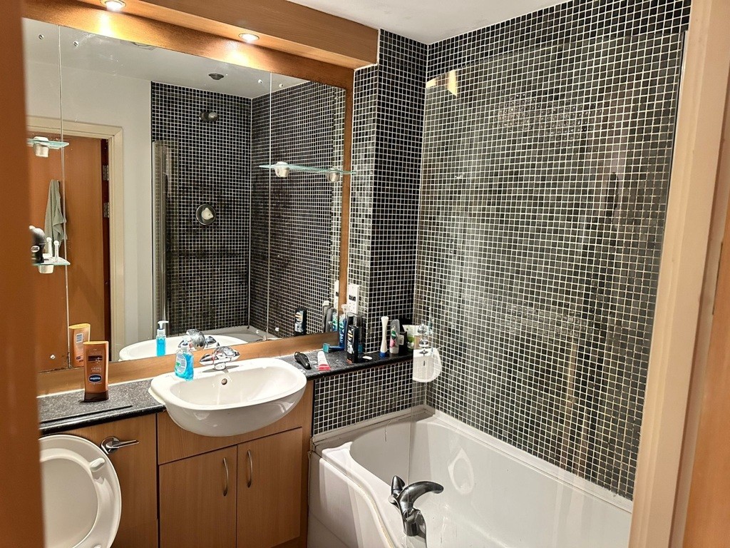The Boatmans, Apartment 9, 42 City Road East, Manchester, Greater Manchester M15 4QF