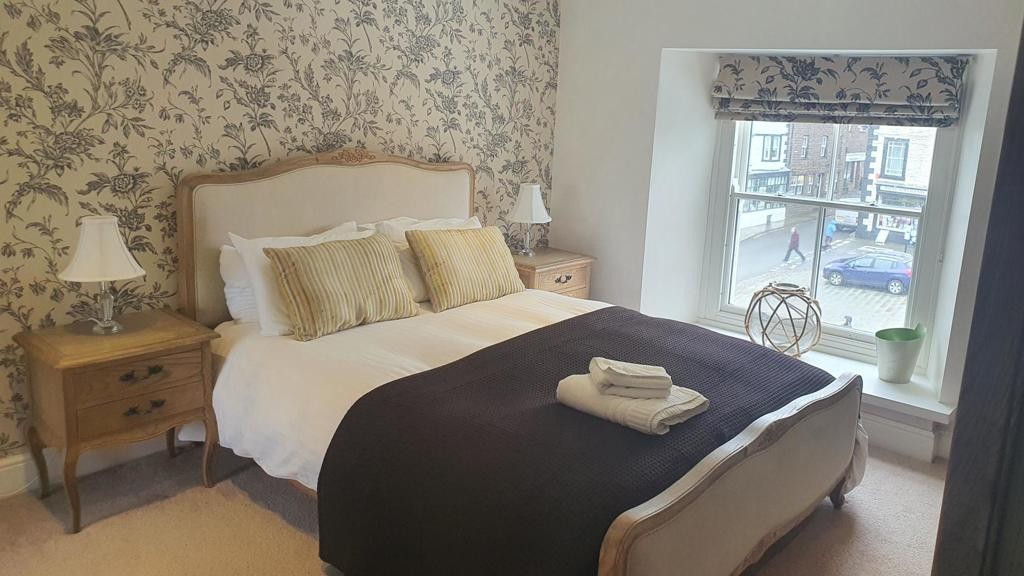 The Pennine Hotel, Market Square, Kirkby Stephen, Cumbria, CA17 4QT