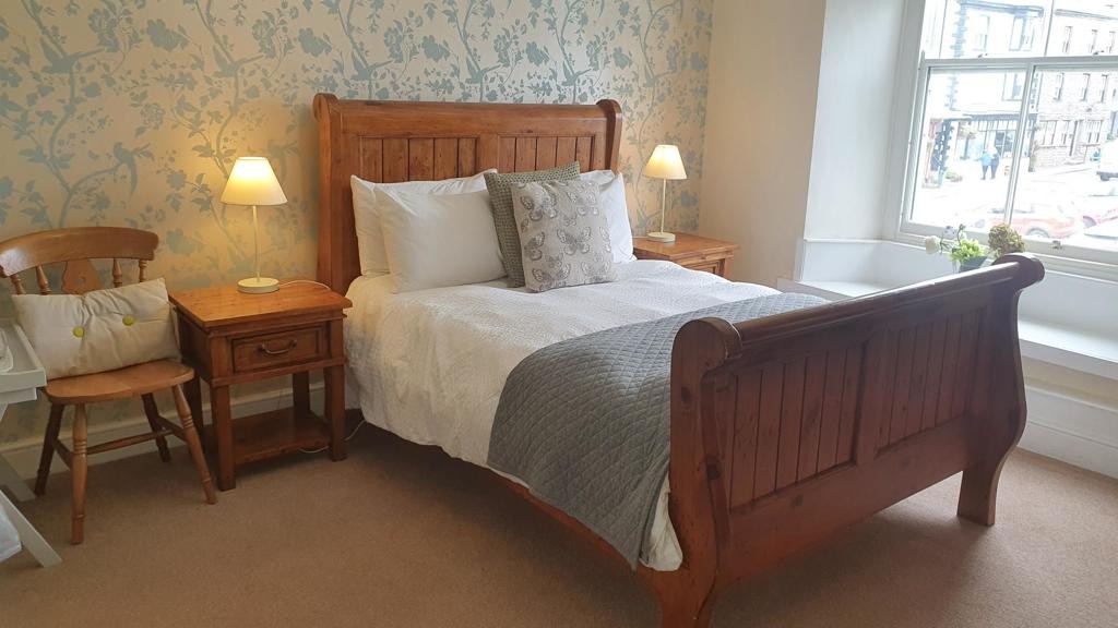 The Pennine Hotel, Market Square, Kirkby Stephen, Cumbria, CA17 4QT