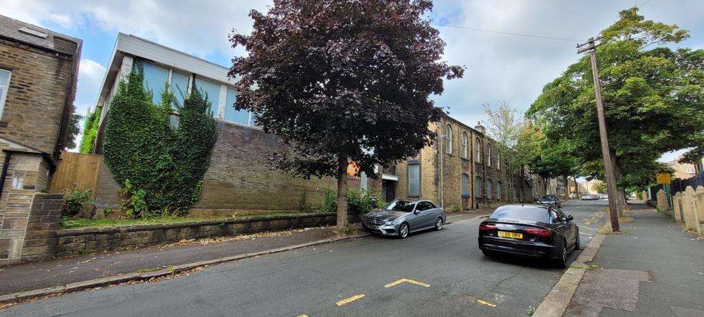 Former Paddock Youth Centre, Beech Street, Huddersfield, West Yorkshire, HD1 4JN