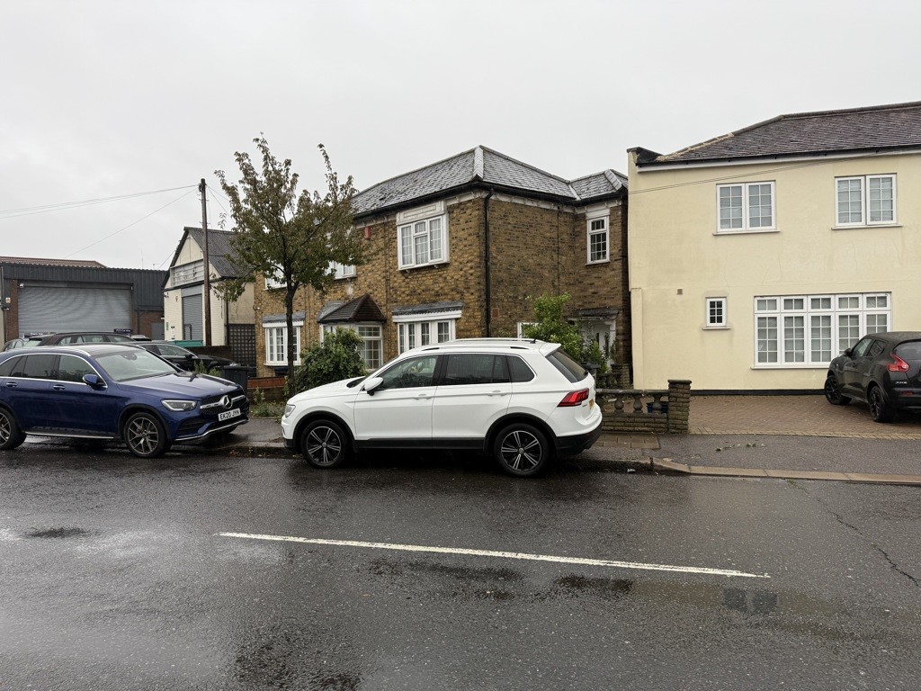71 Redbridge Lane East, Ilford, Greater London, IG4 5EY
