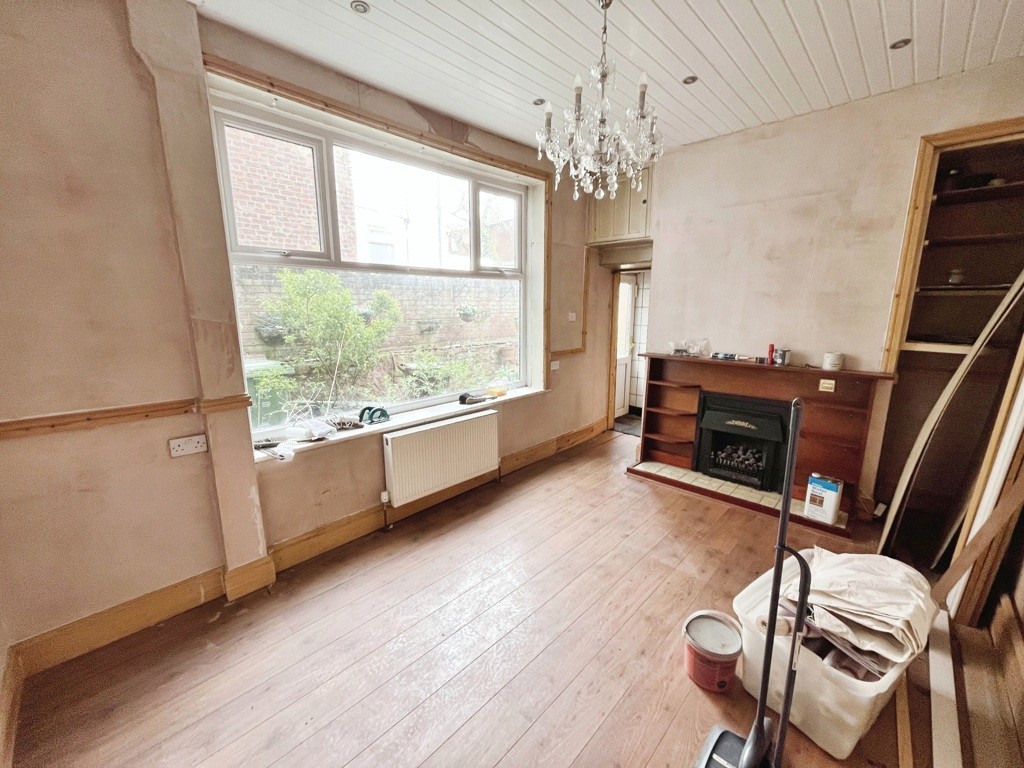 237 Manchester Road, Bury, Lancashire, BL9 9HJ