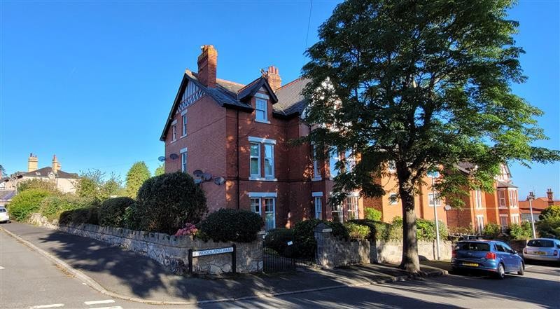 8 Woodland Park, Colwyn Bay, Conwy, LL29 7DS