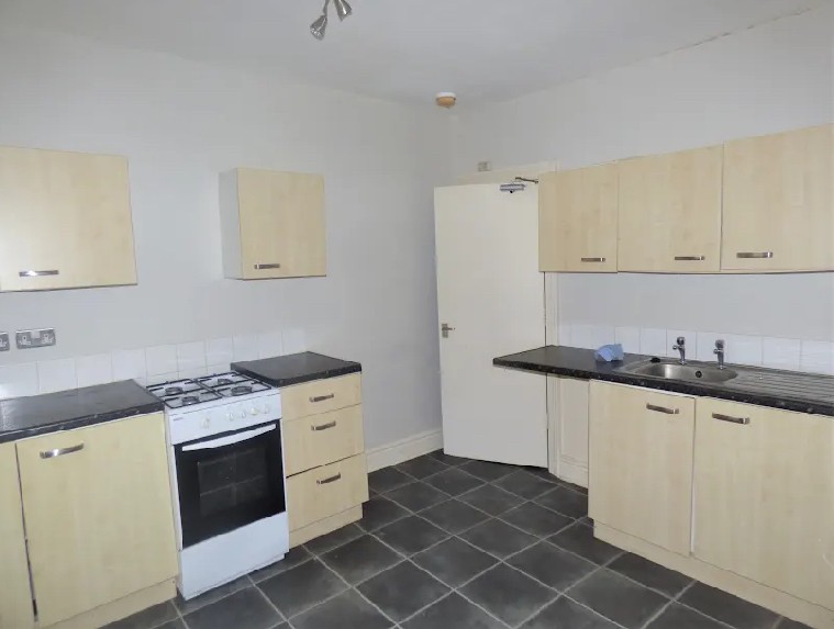 15 ,15A & 15B Lister Avenue, Doncaster, South Yorkshire, DN4 8AS