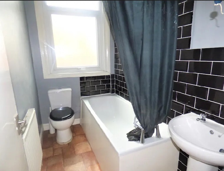 15 ,15A & 15B Lister Avenue, Doncaster, South Yorkshire, DN4 8AS