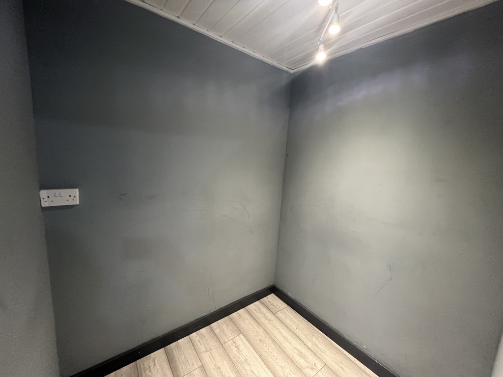 195 Fox Hill Road, Sheffield, South Yorkshire, S6 1HF