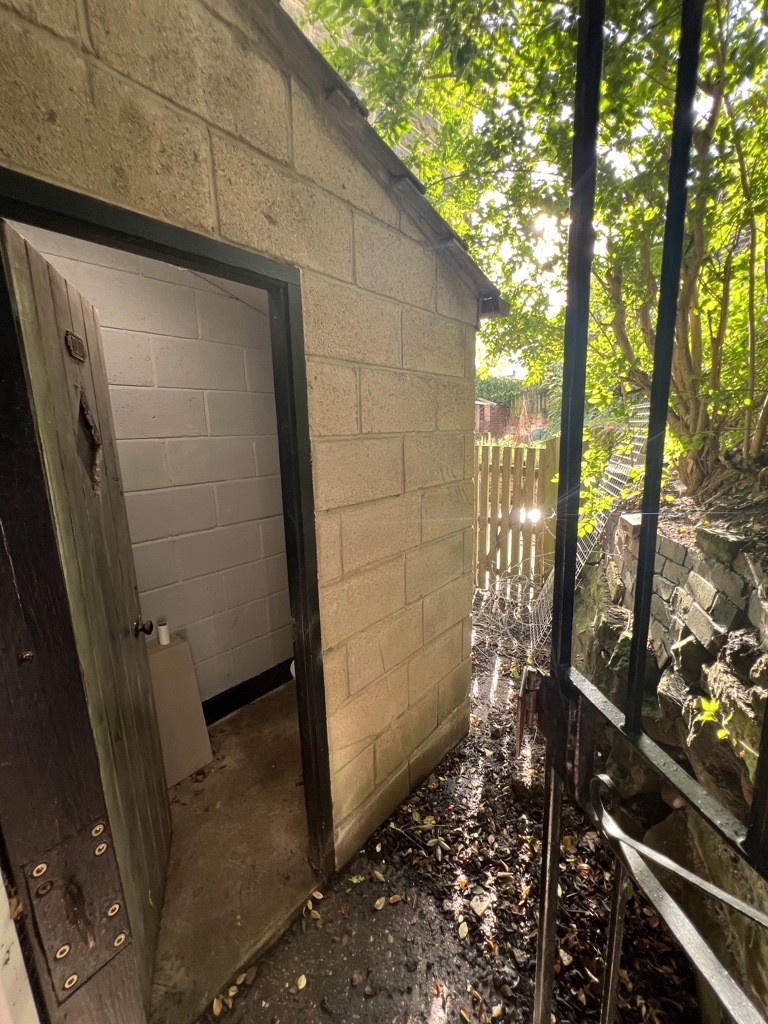 195 Fox Hill Road, Sheffield, South Yorkshire, S6 1HF
