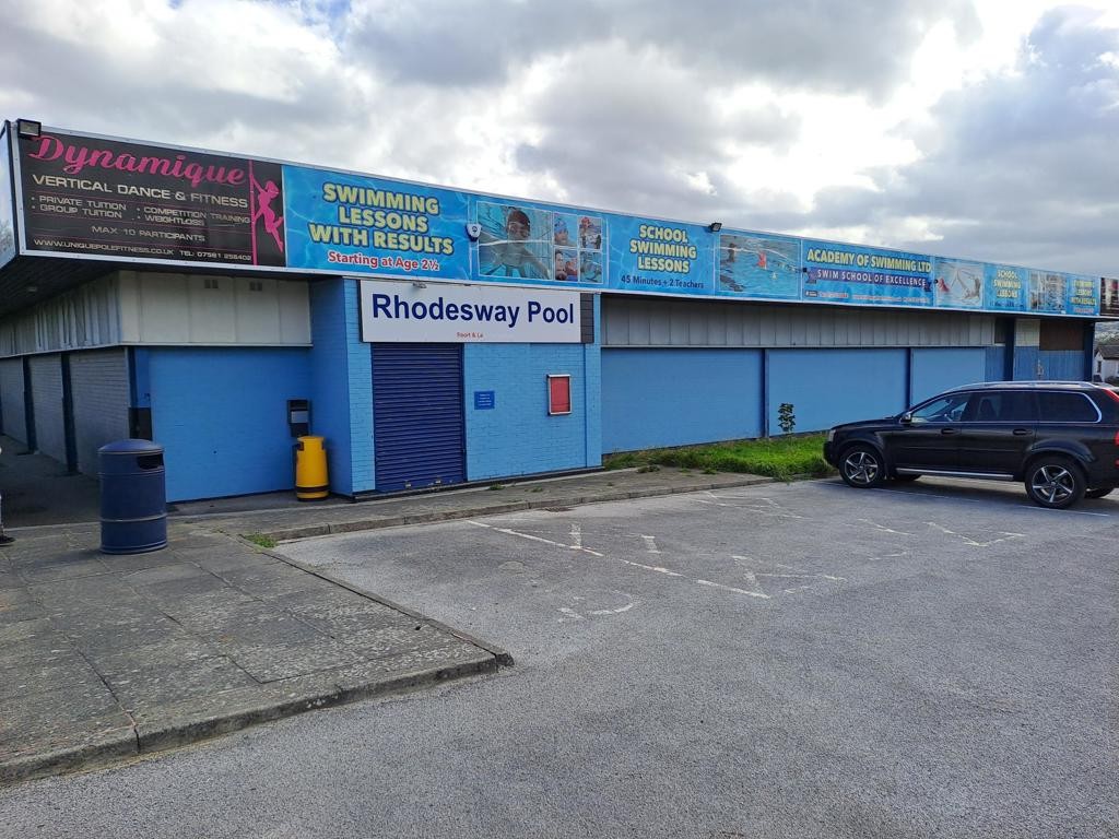 Rhodesway Pool, Oaks Lane, Allerton, Bradford, West Yorkshire, BD15 7RU