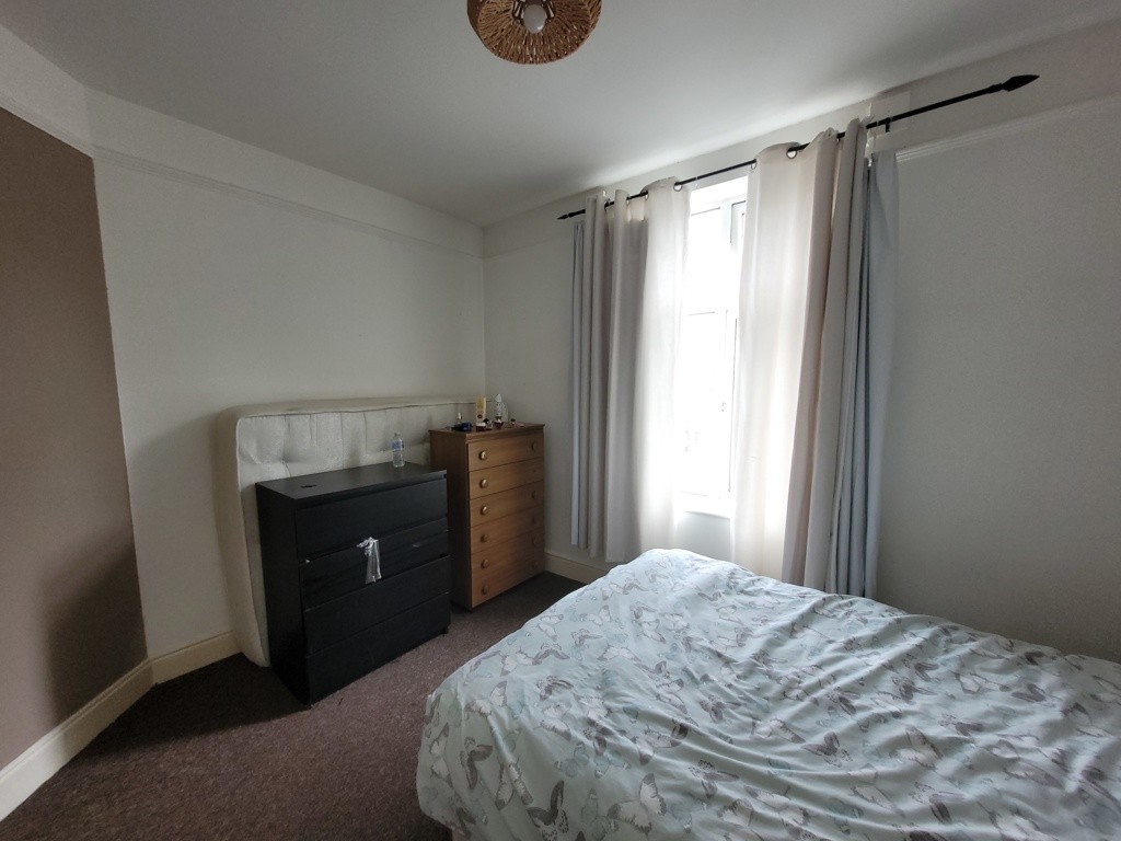 8 Buxton Road, Hazel Grove, Stockport, Cheshire, SK7 6AD