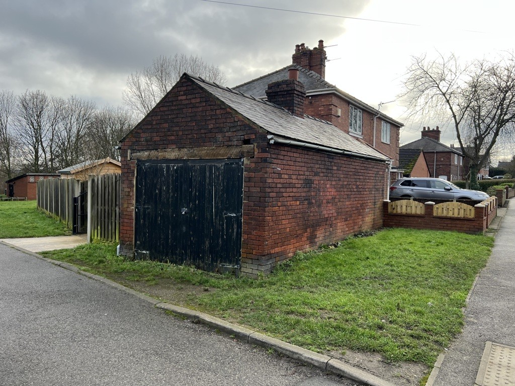 Garage Adjacent 218 Furlong Road, Goldthorpe, Rotherham, South Yorkshire, S63 9PR