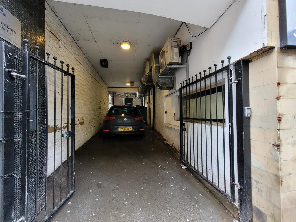 Apartment 6, Crown Court Chambers, 8-12 Crown Street, Halifax, West Yorkshire, HX1 1TW