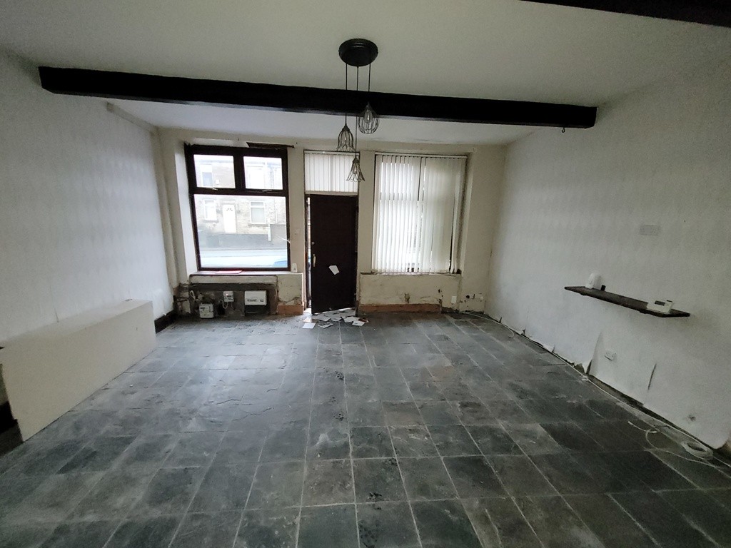 62 Featherstall Road, Littleborough, Lancashire, OL15 8DW