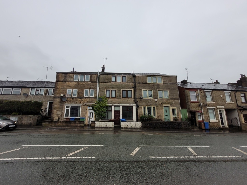 62 Featherstall Road, Littleborough, Lancashire, OL15 8DW
