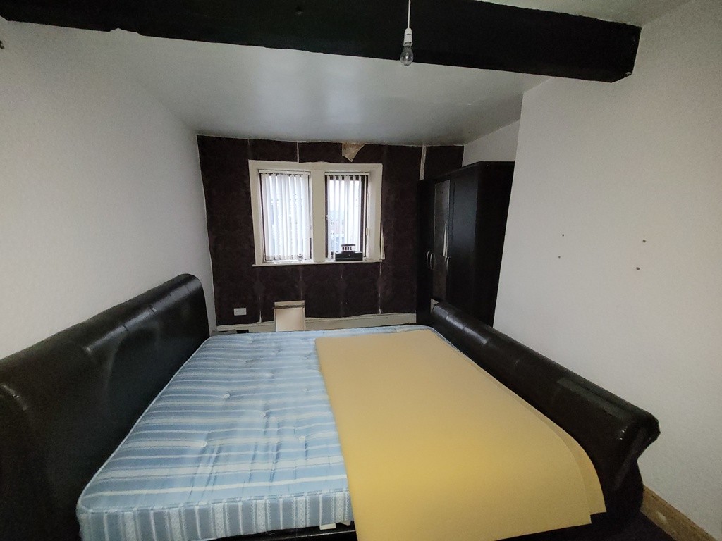 62 Featherstall Road, Littleborough, Lancashire, OL15 8DW