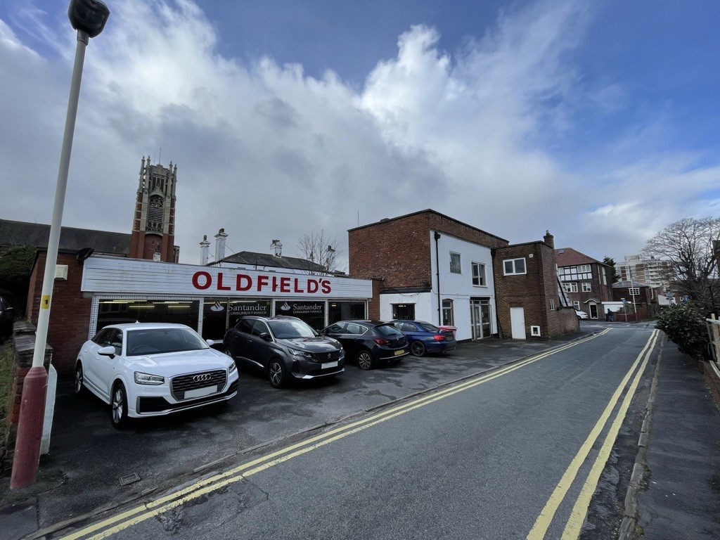 2a Queens Road, Southport, Merseyside, PR9 9HN