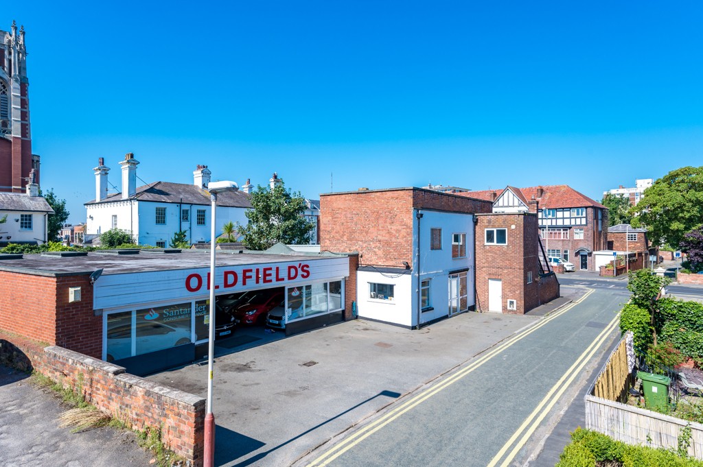 2a Queens Road, Southport, Merseyside, PR9 9HN