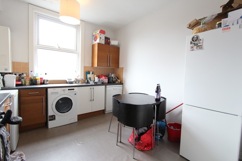 28 Ash Road, Headingley, Leeds, West Yorkshire, LS6 3JF