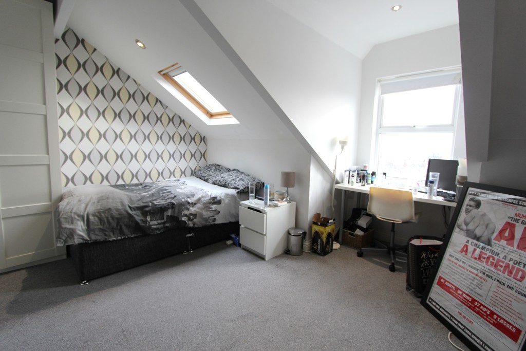 28 Ash Road, Headingley, Leeds, West Yorkshire, LS6 3JF