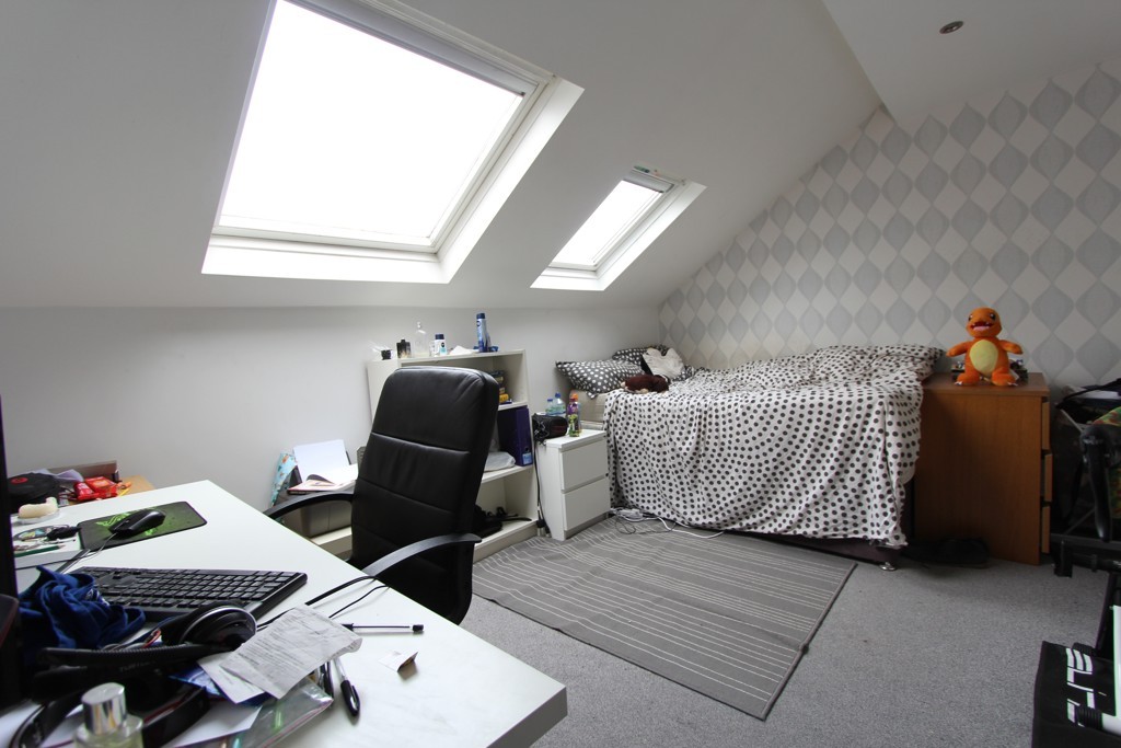 28 Ash Road, Headingley, Leeds, West Yorkshire, LS6 3JF